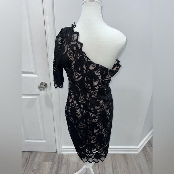 H&M black dress, one shoulder - Picture 4 of 5